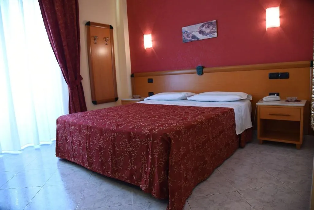 Room, Hotel Miramare, Naples