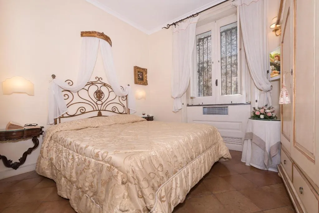 Room, Villa Alba d'Oro - Historic Luxury Villa, Naples
