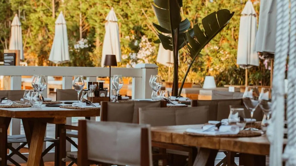 Restaurant, Cumeja Beach Club & Hotel, Naples