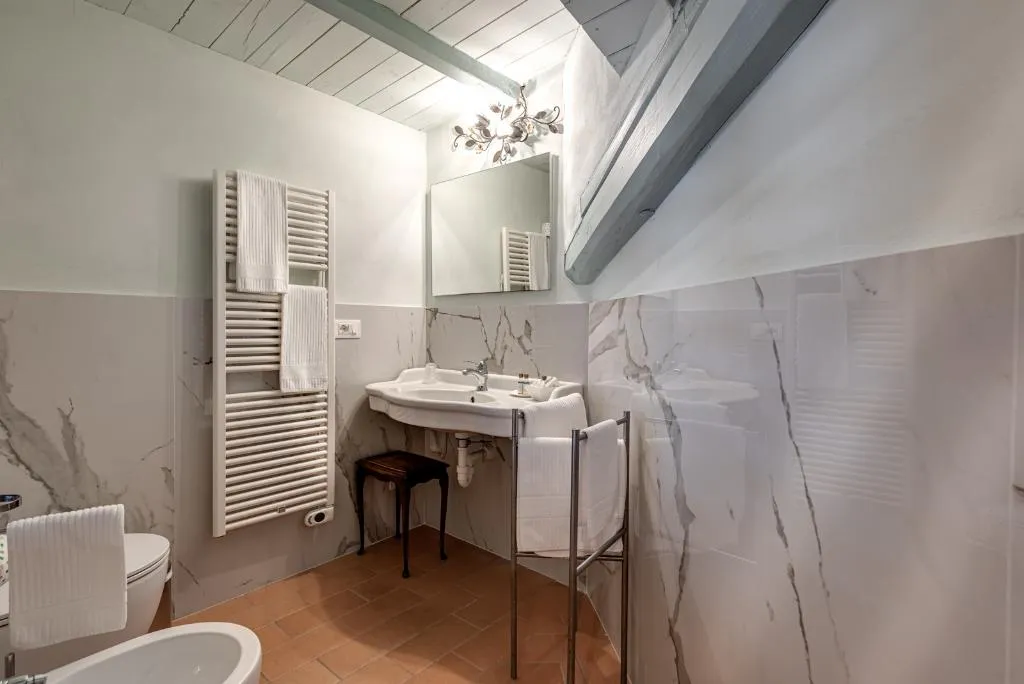 DOUBLE WITH BALCONY Room, Locanda Poggioleone, Perugia