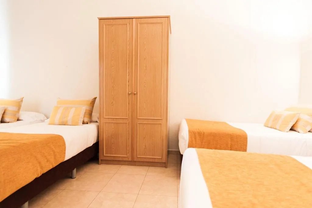 Room, Josefina Hostal, Madrid