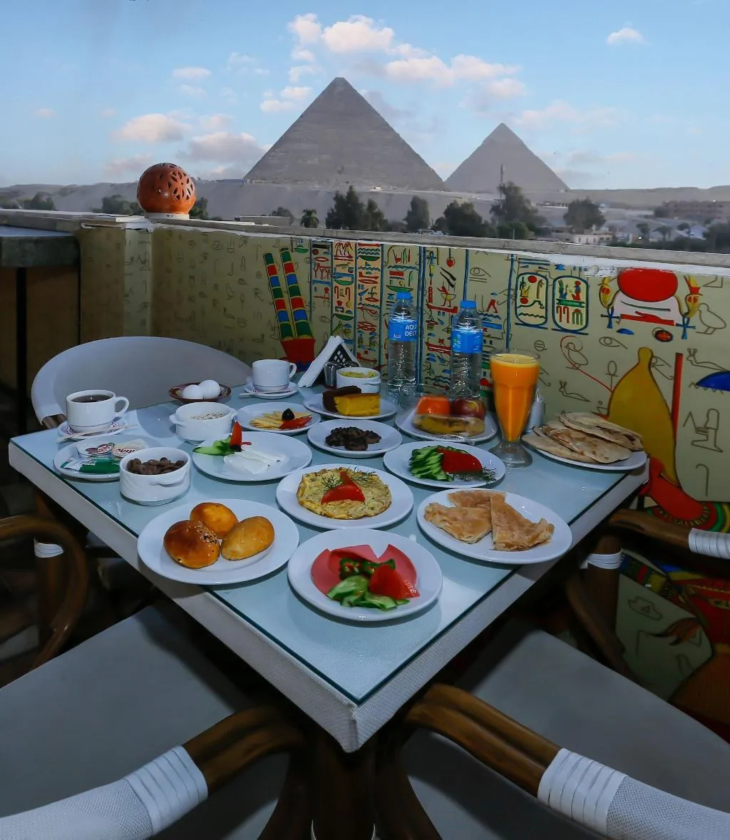 Restaurant, Turquoise Pyramids Hotel, Cairo
