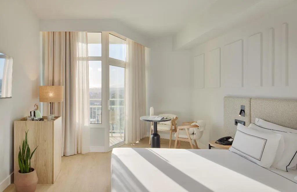 Double or Twin PREMIUM GARDEN VIEW Room, Melia Lloret de Mar, Costa Brava
