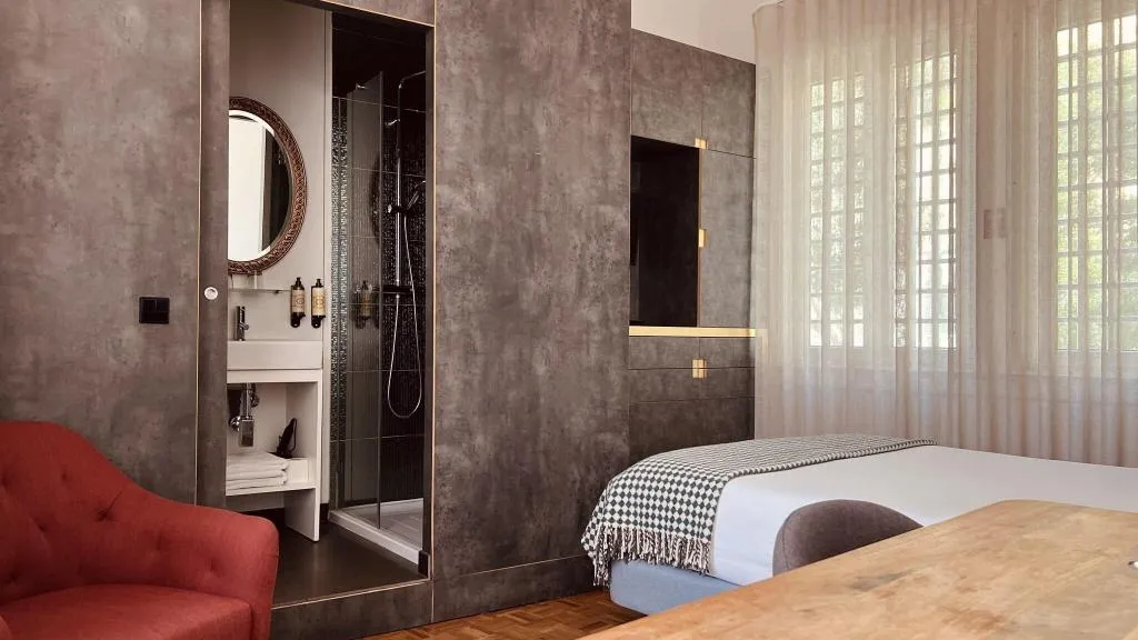 DOUBLE CITY VIEW QUEEN BED Room, Monte Belvedere Hotel By Shiadu, Lisbon