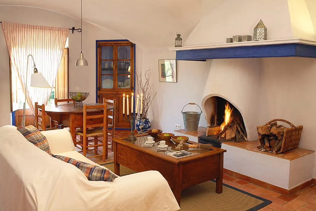 APARTMENT CAPACITY 4 Room, La Plaça Madremanya, Costa Brava