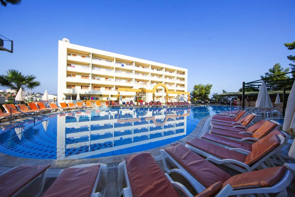 Pool, Tuntas Family Suites Kusadasi, Izmir
