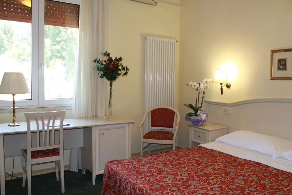 DOUBLE SUPERIOR WITH BALCONY Room, Albergo Monna Lisa, Florence