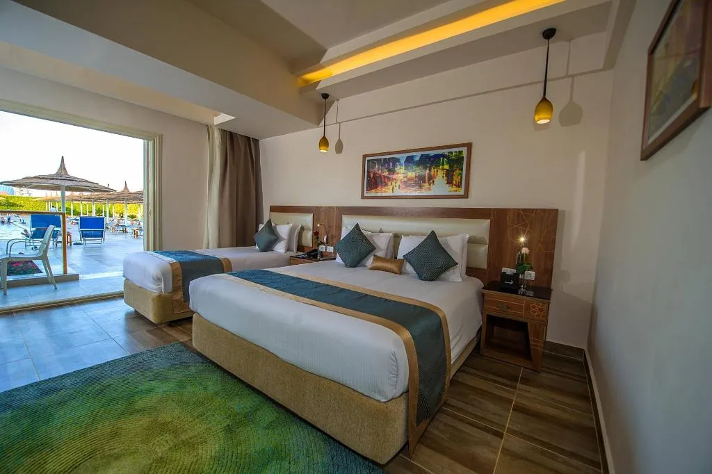 TRIPLE DELUXE Room, Pickalbatros Aqua Park Resort - Sharm El Sheikh, Red Sea Riviera