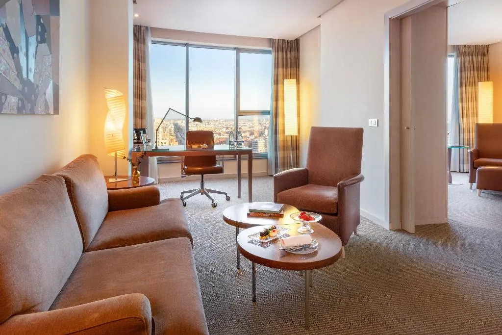 JUNIOR SUITE STANDARD Room, Melia Valencia, Valencia