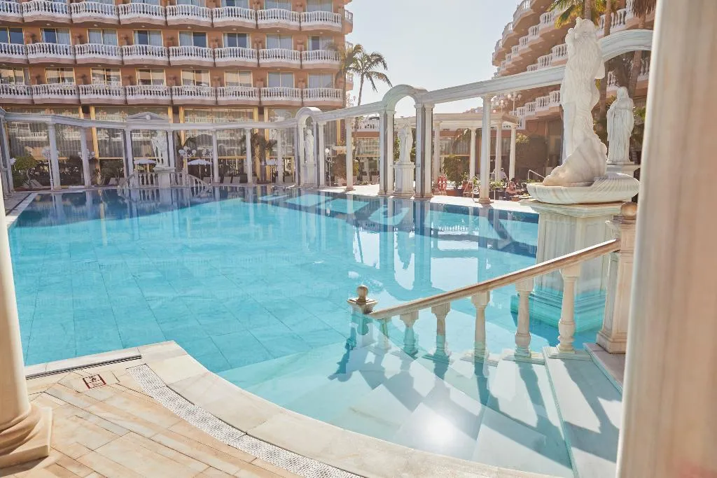 Pool, Cleopatra Palace Hotel, Tenerife