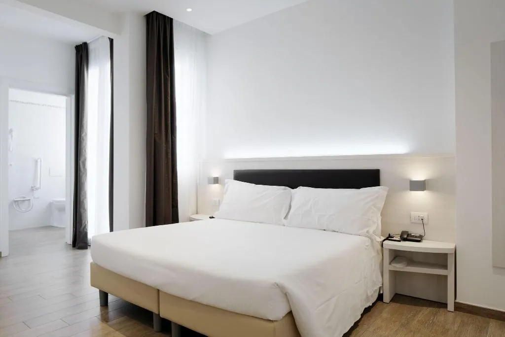 DOUBLE DELUXE QUEEN BED Room, Hotel Cantoria, Florence