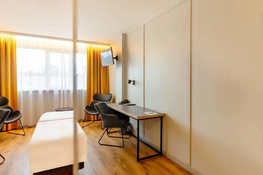Double or Twin STANDARD Room, Metropol Hotel, Tallinn