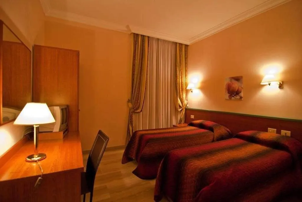 Room, Hotel Center 1, Rome
