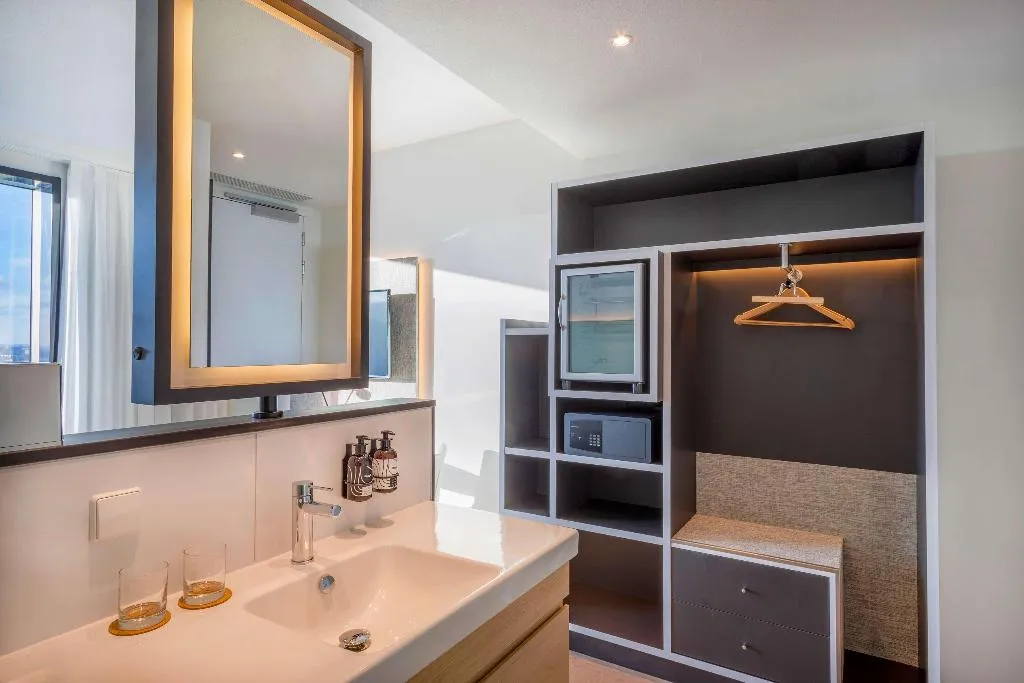 DOUBLE GUEST ROOM Room, Innside by Meliá Amsterdam, Amsterdam