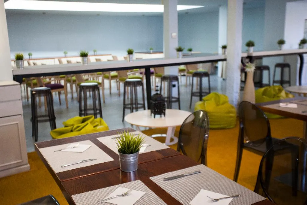 Restaurant, La Posada del Chaflan, Madrid