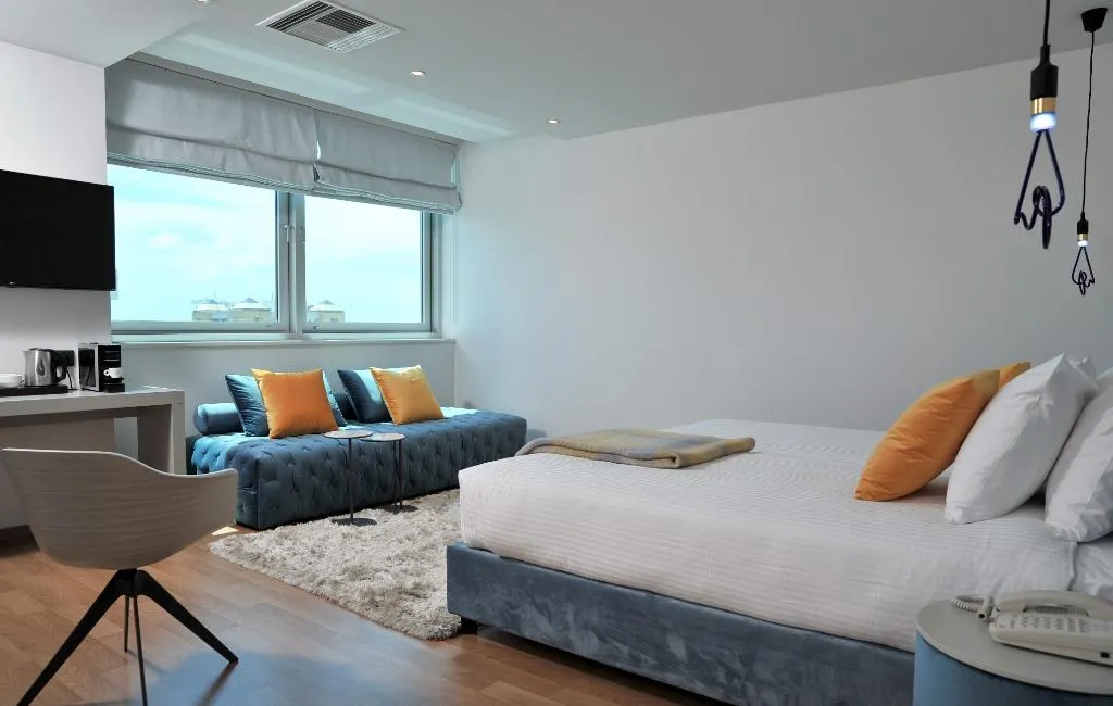 JUNIOR SUITE EXECUTIVE Room, Athenaeum Palace & Luxury Suites, Athens