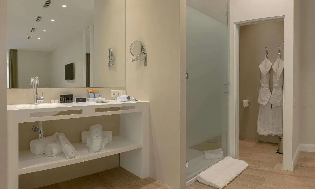 DOUBLE STANDARD Room, Melia Plaza, Valencia