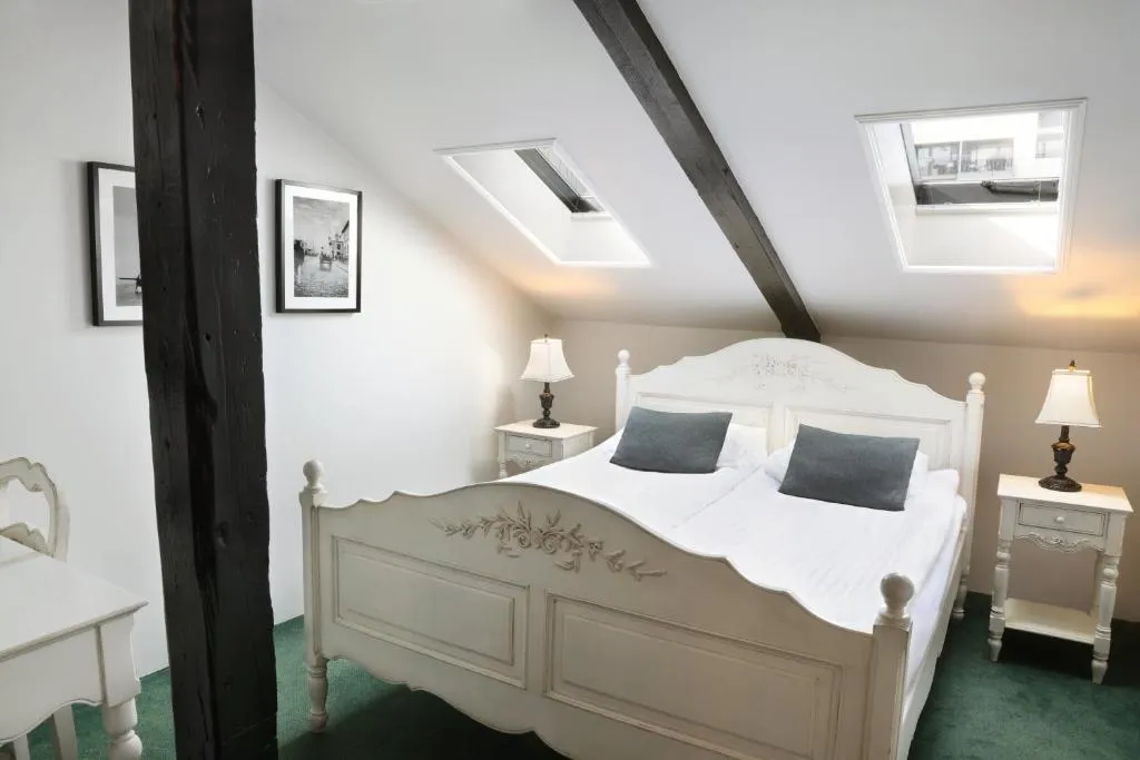 Double or Twin STANDARD Room, Fosshotel Baron, Reykjavik