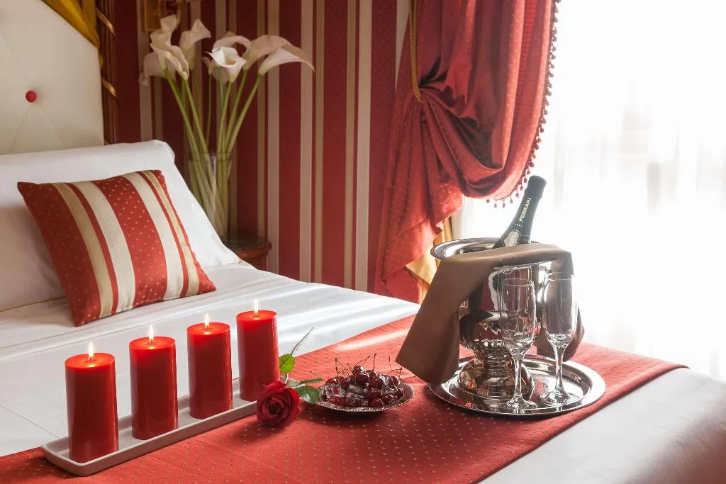 Room, Hotel Manfredi Suite In Rome, Rome