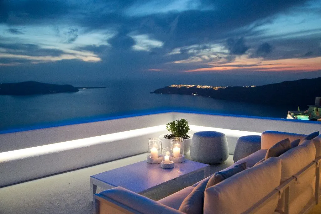 Bar, Grace Hotel Santorini, Santorini