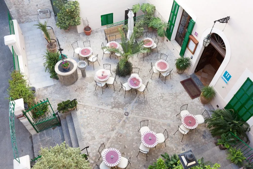 Terrace, El Guia, Majorca