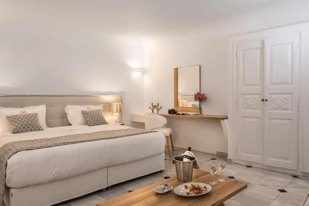 Room, Anteliz Hotel And Suites, Santorini