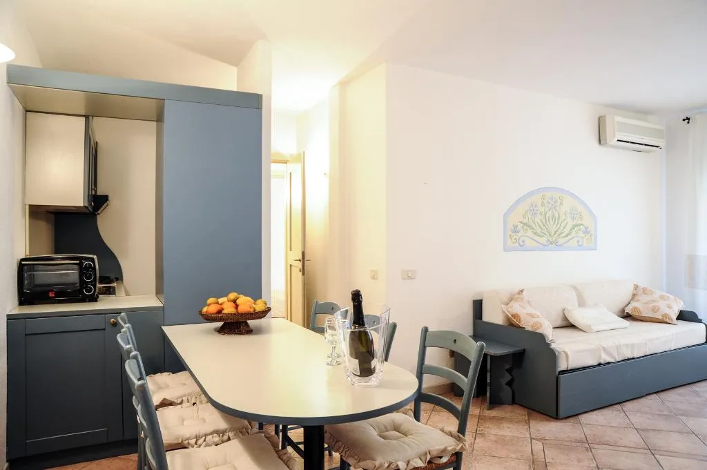 APARTMENT CAPACITY 5 Room, Elite Smeralda Room, Olbia