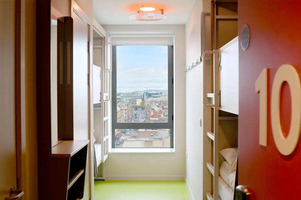 Room, Clink i Lár, Dublin