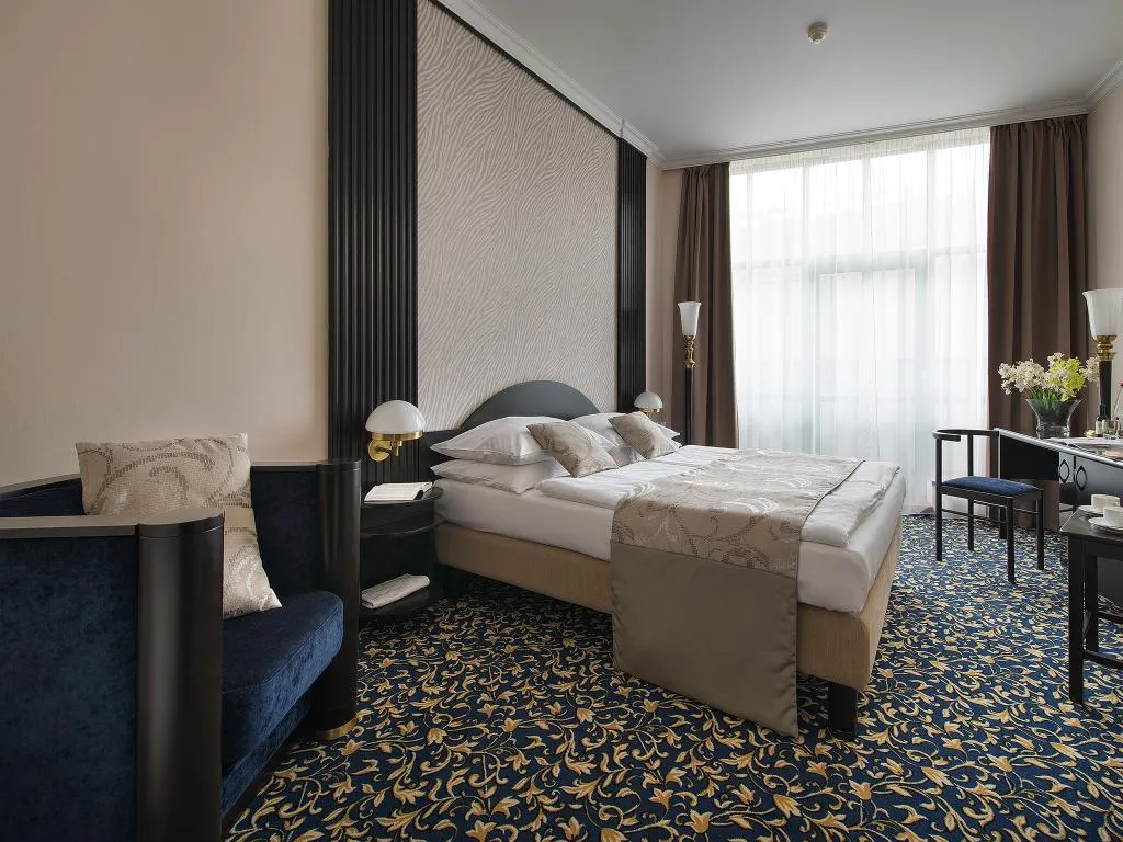 DOUBLE BUSINESS Room, EA Hotel Royal Esprit, Prague
