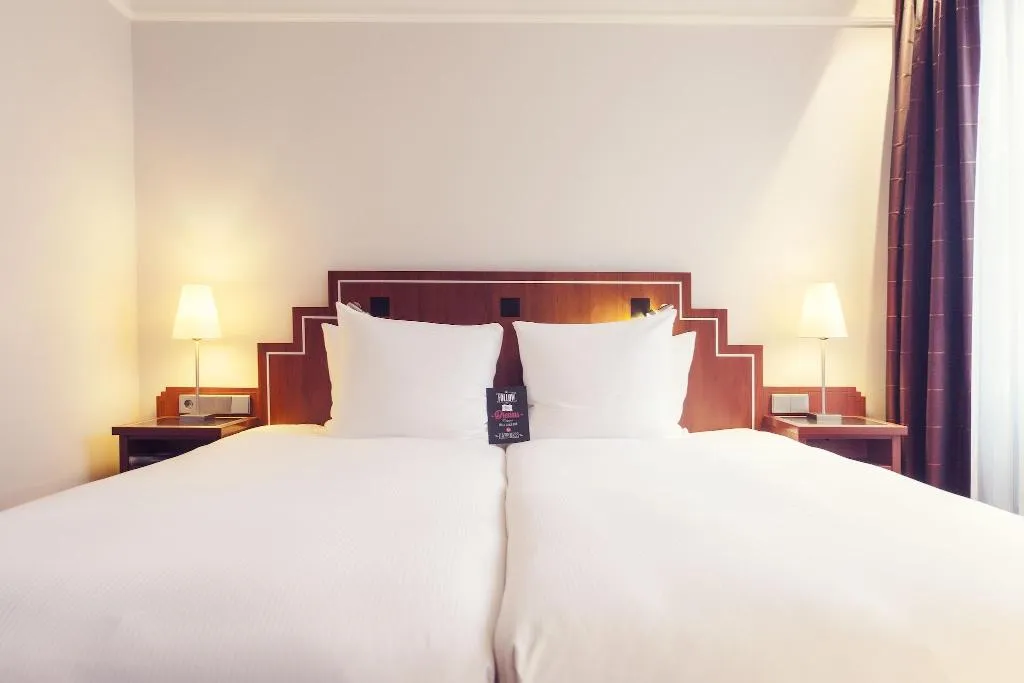 TWIN DELUXE Room, Banks Mansion, Amsterdam