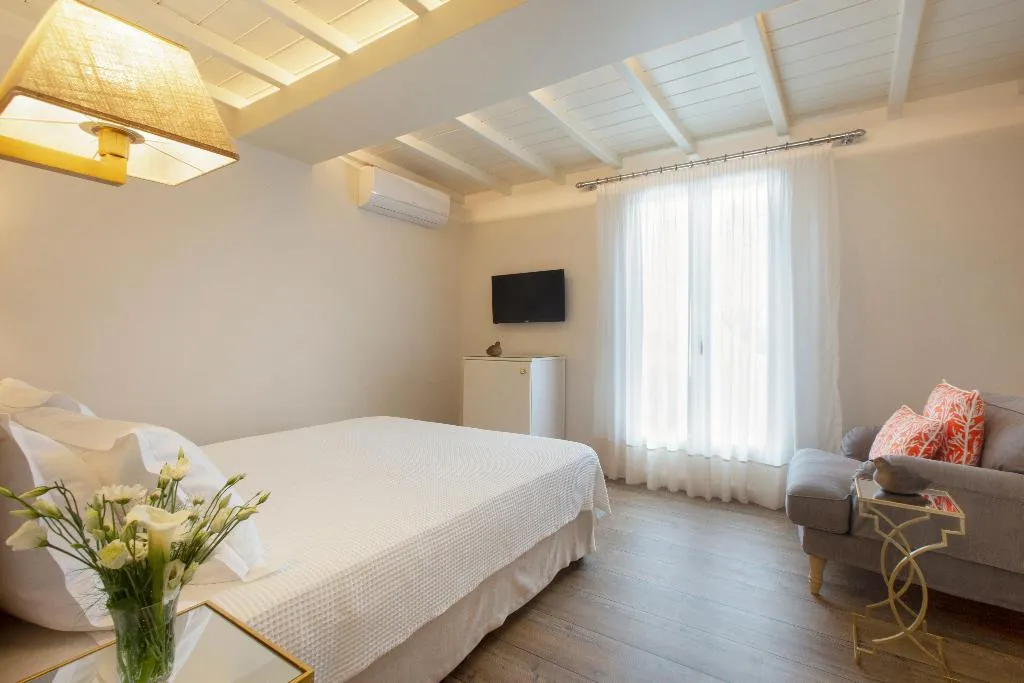Double or Twin STANDARD Room, Despotiko, Mykonos