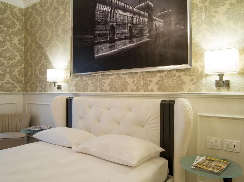 Room, Luxury Duomo Rooms, Milan