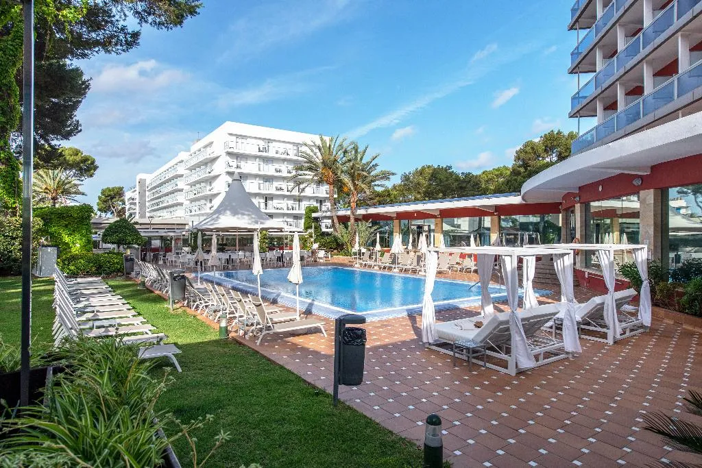 Pool, Obelisco, Majorca