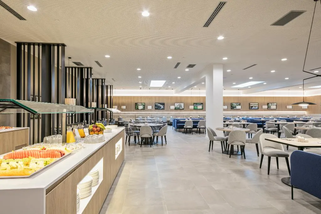 Restaurant, Hotel Acta Voraport, Barcelona
