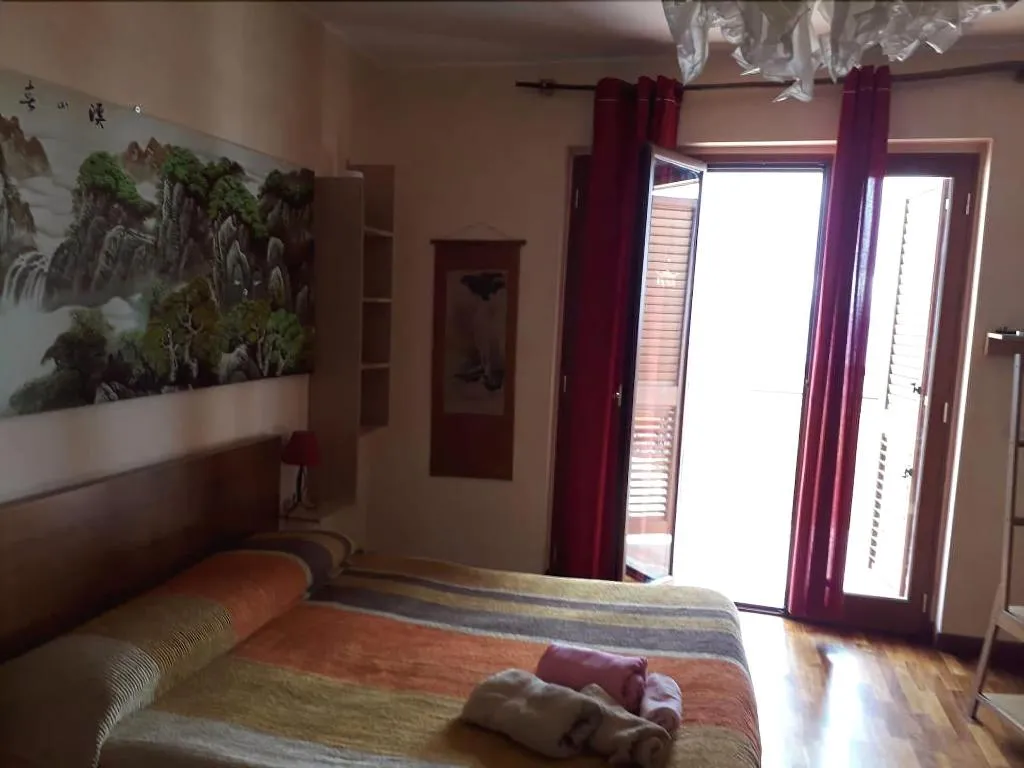 Room, B&B Felicidad Siempre, Catania
