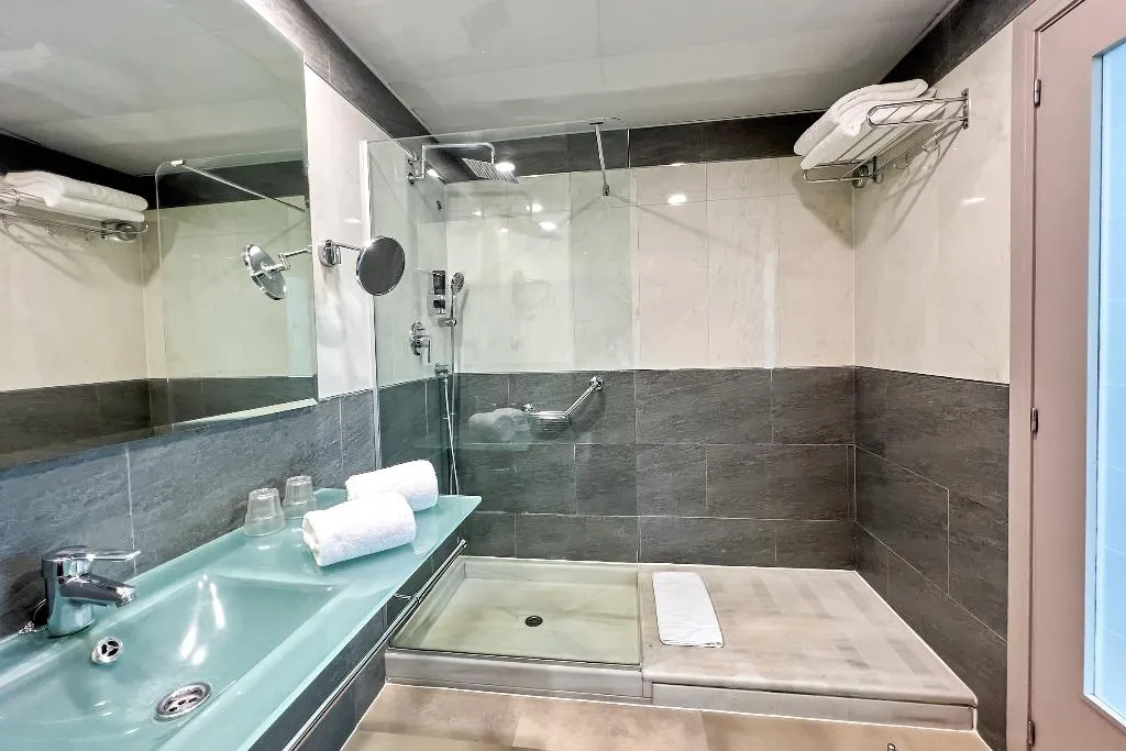 DOUBLE COMFORT Room, Leonardo Hotel Fuengirola Costa del Sol, Costa Del Sol