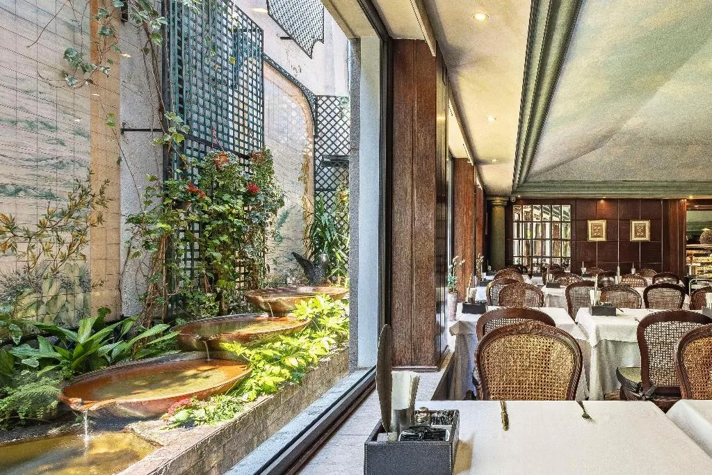 Restaurant, Lisboa Plaza, Lisbon
