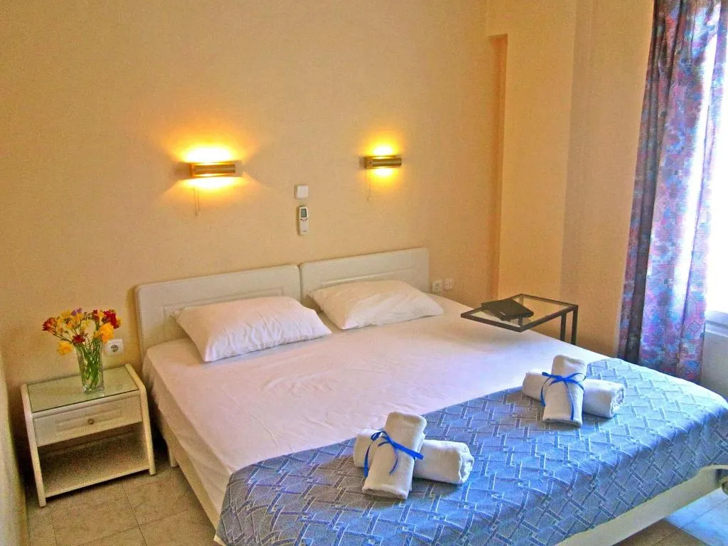 Room, King Agamemnon, Kefallinia