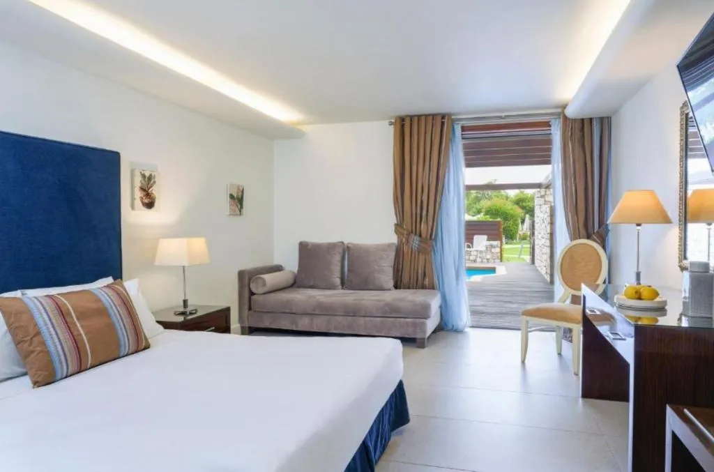 Double or Twin WITH PRIVATE POOL Room, Skiathos Princess, Skiathos