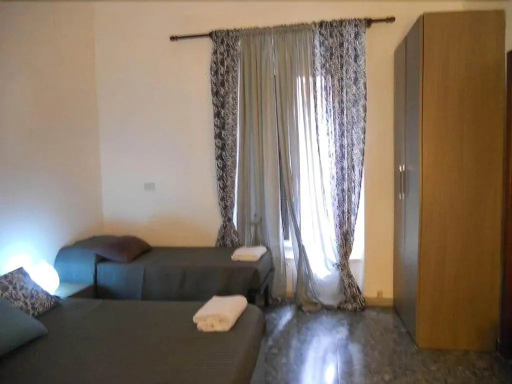 Room, Aloha Rome 2 B&B, Naples