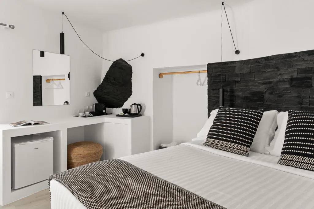 STUDIO STANDARD Room, Mill Houses New Elegant Suites by Mr and Mrs White, Santorini