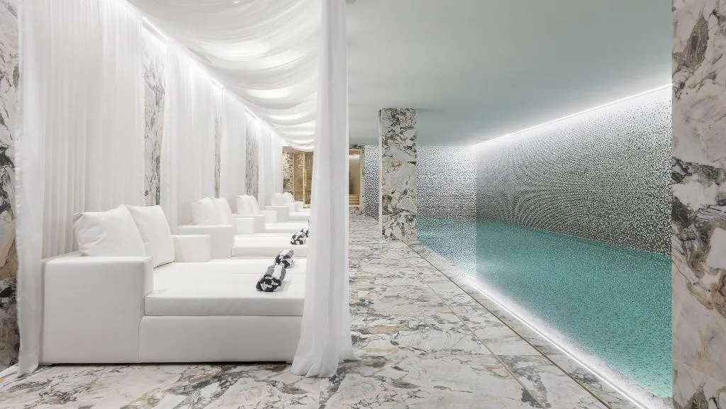 Pool, Wine & Books Porto Hotel, Porto