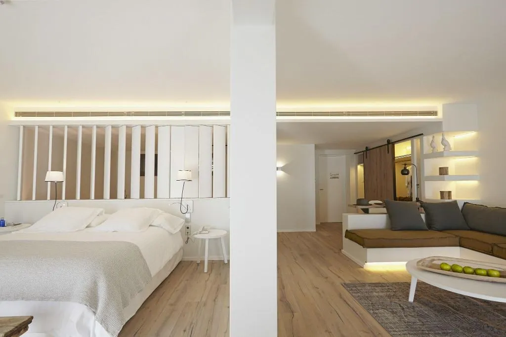 Room, Hotel Mas Lazuli, Costa Brava