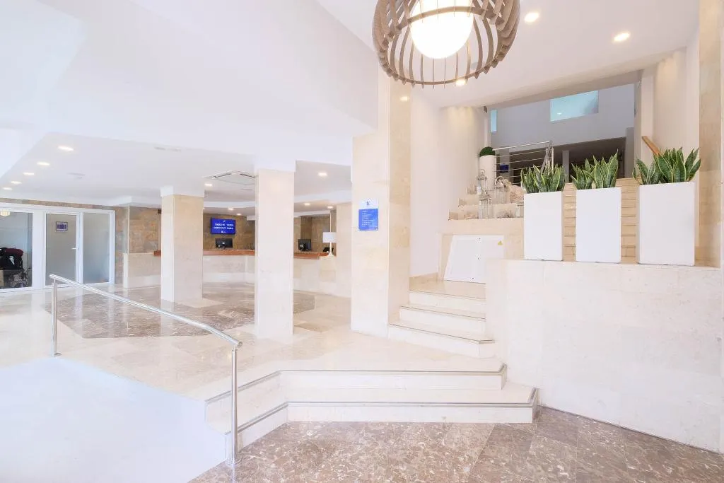 Lobby, Azuline Palmanova Gardens, Majorca