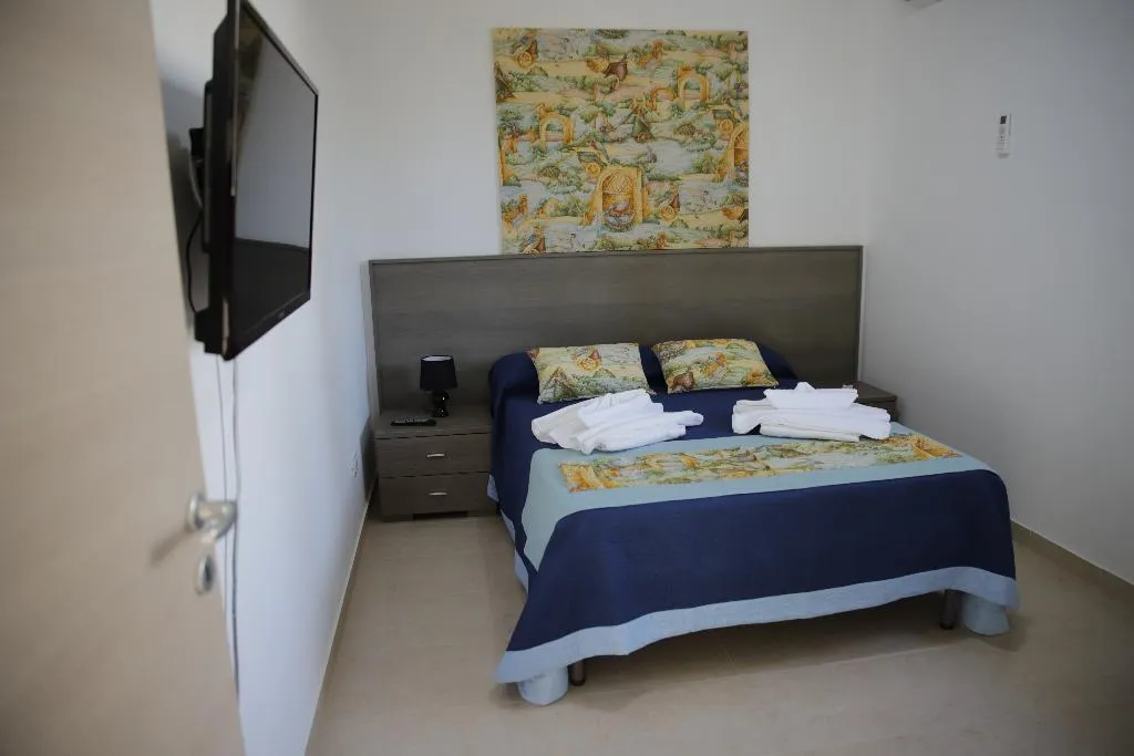 APARTMENT DELUXE TWO BEDROOM Room, Oasi Guzzetta Hotel e Case Vacanze, Palermo