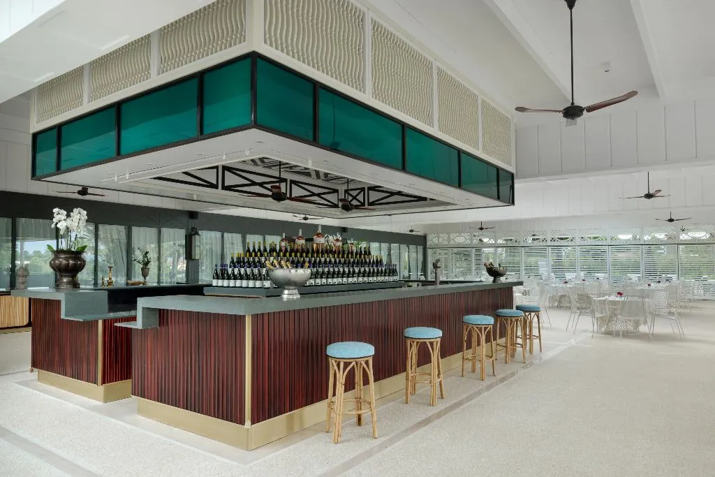 Bar, Savoy Beach, Naples