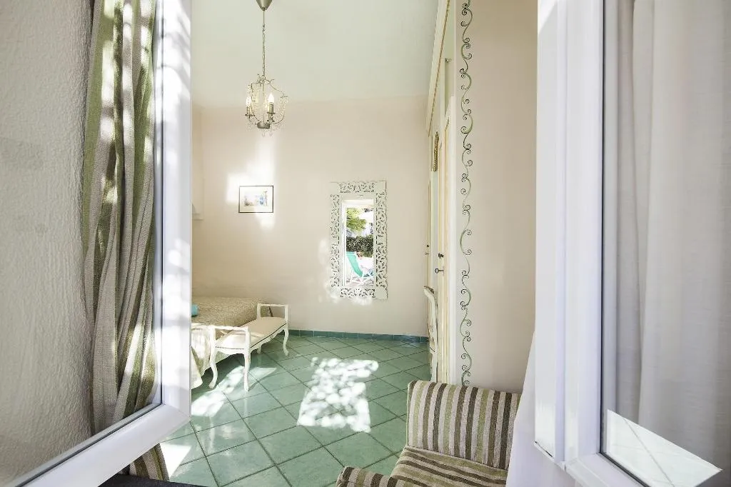 Room, Hotel Tritone Resort & Spa, Naples