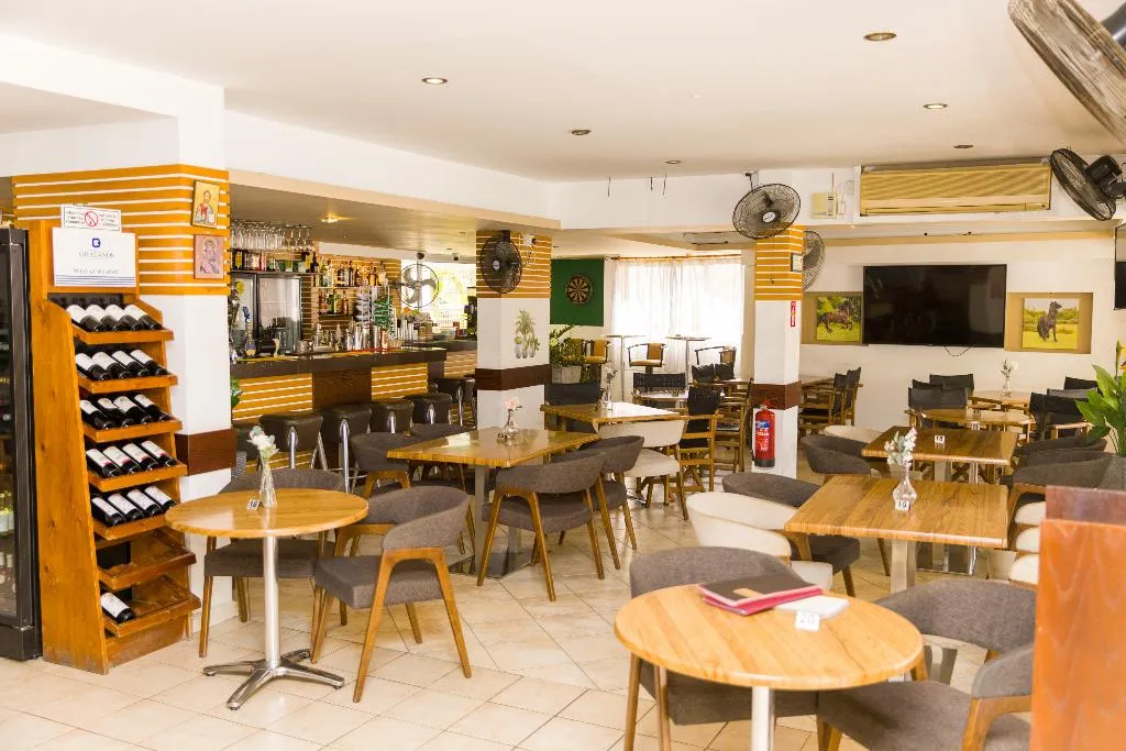 Bar, Alecos Hotel Apts, Cyprus