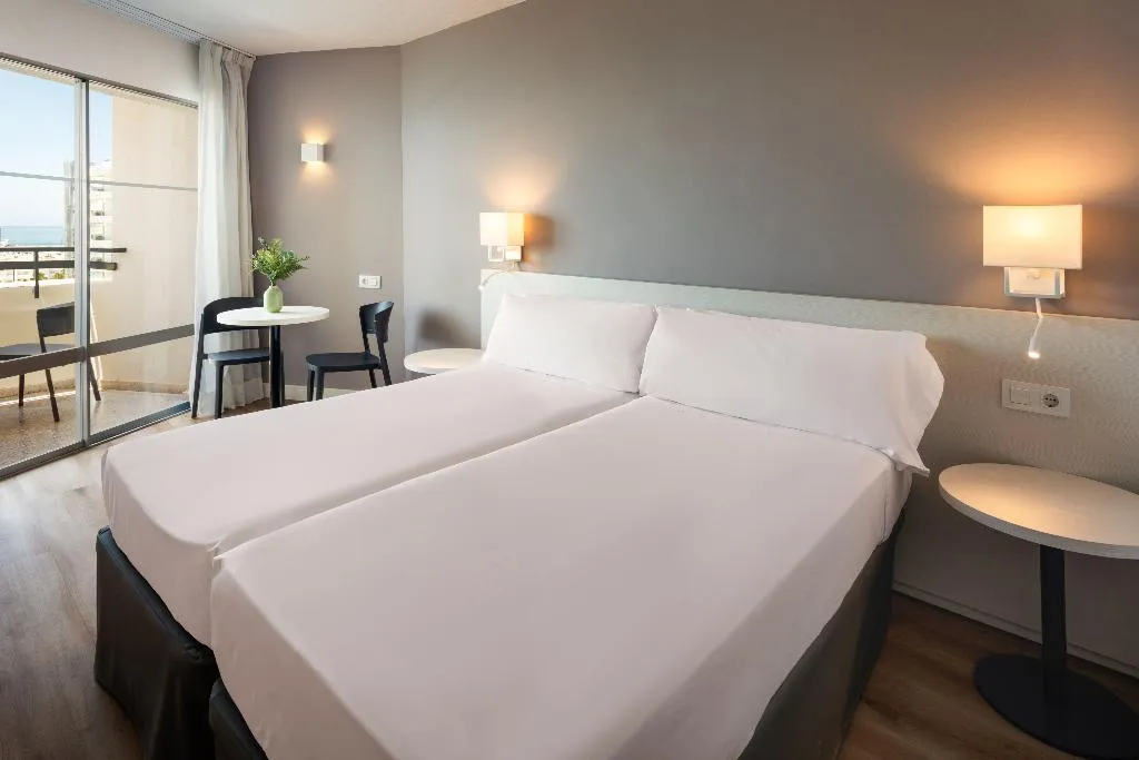 STUDIO SUPERIOR SEA VIEW Room, Sol Puerto Marina, Costa Del Sol