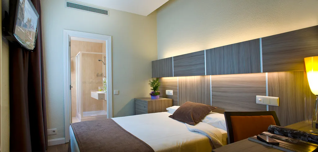 SINGLE STANDARD Room, Serrano, Madrid